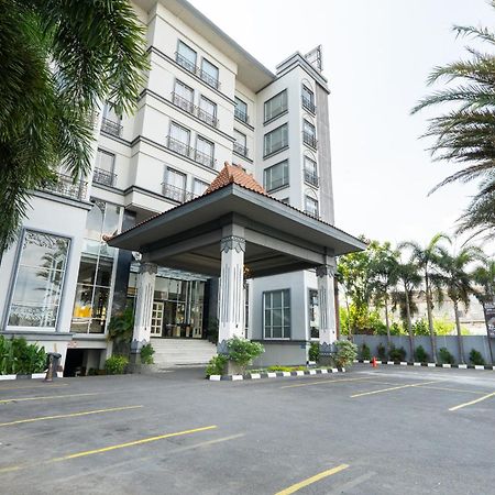 Grand Serela Yogyakarta Exterior foto