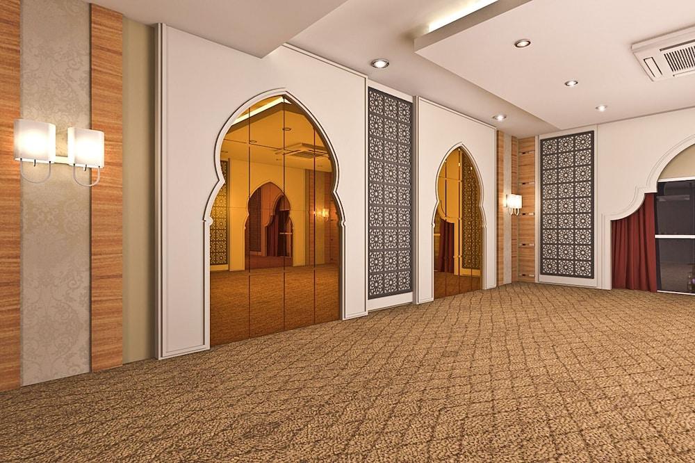 Grand Serela Yogyakarta Exterior foto