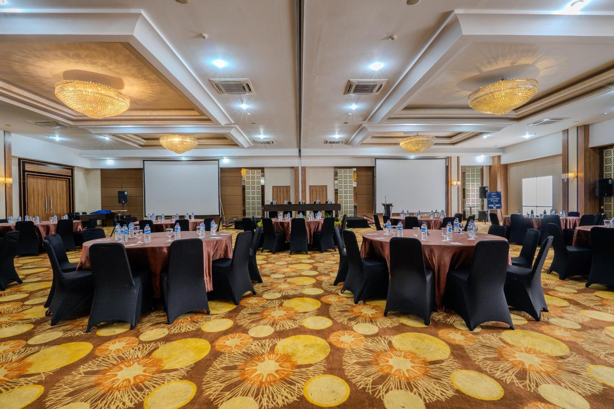 Grand Serela Yogyakarta Exterior foto